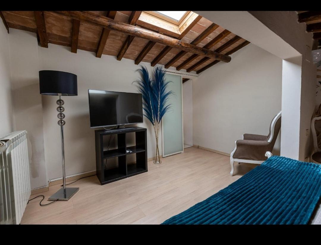 Privilege Dior Apartment Florenţa Exterior foto